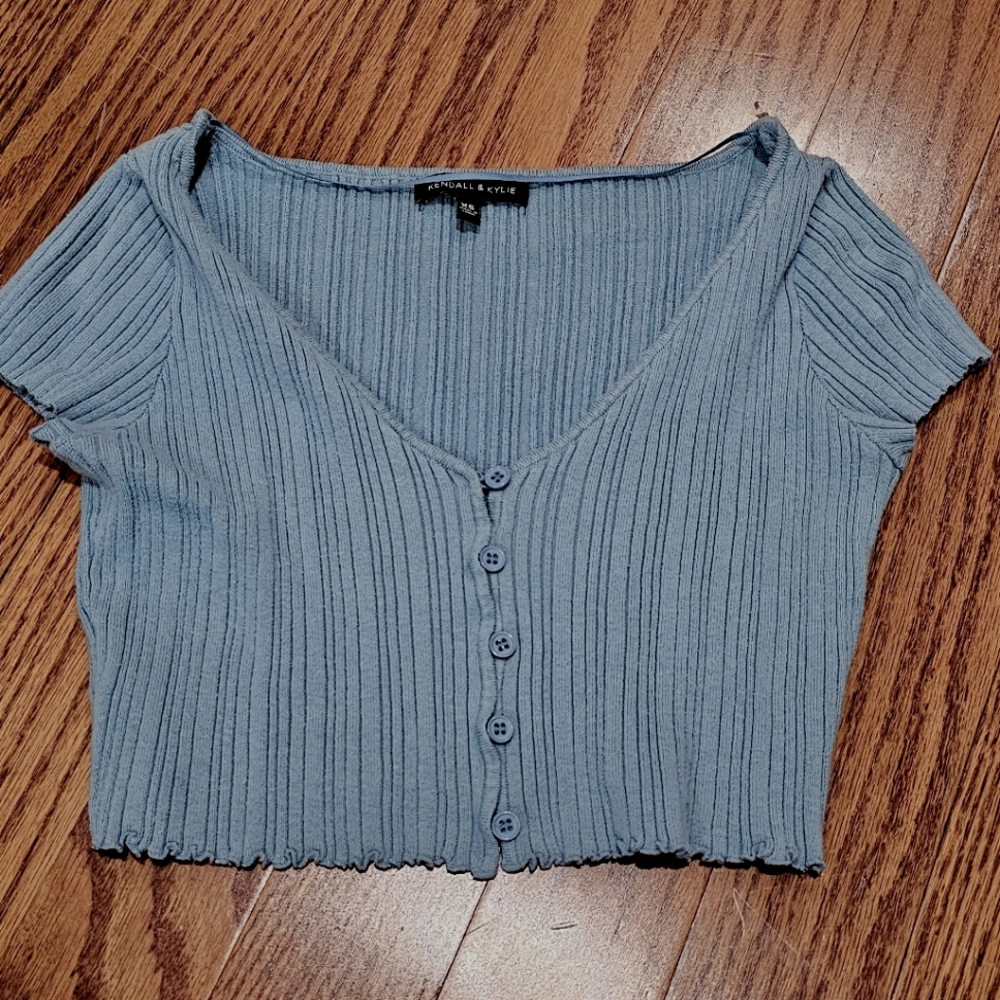 Kendall & Kylie crop top